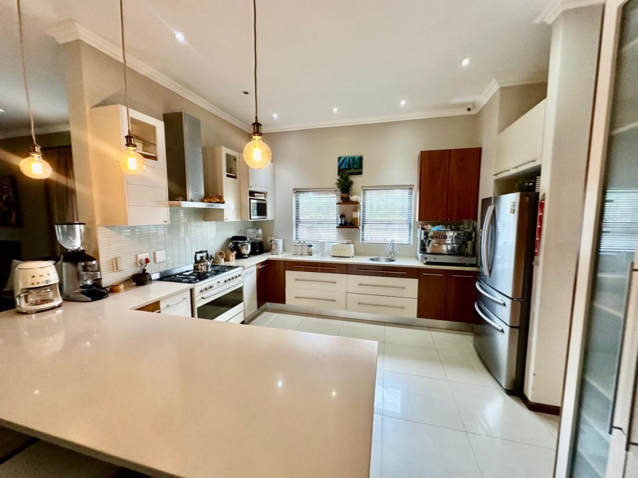 4 Bedroom Property for Sale in Klein Zevenwacht Western Cape